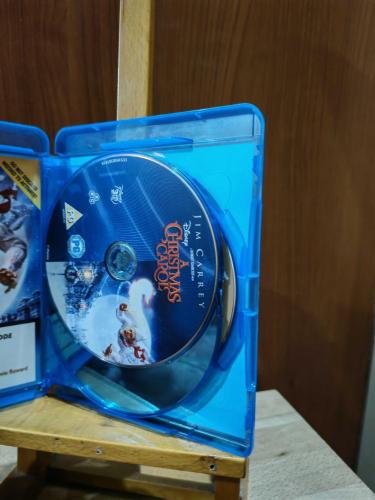 A Christmas Carol Carrey *Jim Carrey *A Robert Zemeckis Film - 3D Super Play Blu-Ray 3D + Blu-ray + Digital Copy