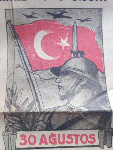 Vatan Gazetesi - Turkish Newspaper - 30 Ağustos 1948 - doğru ve eğri yollar yazan Ahmet Emin Yalman Başmakale - Zafer bayramımız kutlu olsun - Zaferin 26 ıncı yıldönümü bugün dumlupınar'da ve bütün Türkiye'de heyecanla kutlanıyor - 30 Ağustos resim - 30 Ağustos zaferi bugün bütün yurtta olduğu gibi İstanbul'da da büyük merasimle kutlanacaktır - hazırlanan programa göre bugün saat 9.30'da orduevinde tebrikler kabul edilecektir - Zafer Bayramı programı sebebiyle Taksim'e gidilecek ve saat 10.15'te İstiklal Marşı ile direğe bayrak çekilerek merasim başlayacaktır - İstanbul Üniversitesi talebelerinden 30 kişilik bir grup Dün hukuk fakültesi doçentlerinden Bülent Davranın Başkanlığında Dumlupınar'a gitmişlerdir - 30 Ağustos Zafer Bayramı münasebeti ile Şişli Maçka ve Kurtuluş ile Tepebaşı tünel arasında tramvay ve otobüs seferleri tören boyunca tatil edecektir - radyo programı - bulmaca - Işık lisesi öğrenci kayıtları devam etmektedir - limanımıza gelen ve giden vapurlar - 30 Ağustos 1922