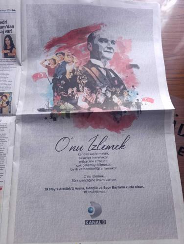 Milliyet Gazetesi - Turkish Newspaper - 19 Mayıs 2020 - Kurtuluş ateşi 101 yıl önce bugün yandı - 19 Mayıs Atatürk'ü anma ve gençlik ve spor bayramınız kutlu olsun - Bandırma vapuru kaptanı İsmail hakkı'nın gözünü Mustafa kemal'den ayırma bu halkın tek umudu o Paşa sana emanet dediği kişi kamarot Hacı Tevfik'in torunu Mustafa Kemal Ulusu ailenin 3 kuşak koruduğu hatıraları milliyete anlattı - 19 Mayıs 1919'da Samsun'a ayak 9. Ordu kıtalar müfettişi Mustafa Kemal Paşa'nın 25 Mayıs sabaha havza'ya gitmek için bindiği araç arızalandı - Mustafa Kemal köye Dağ başını duman almış marşını söyleyerek girdi - 81 ilin tamamında sokak kısıtlaması bayram evde - Küçükçekmece Belediye Başkanı Kemal Çebi 19 Mayıs kutlaması - Ankara Üniversitesi radyosu Atatürk'ün sevdiği şarkıları çalacak - 25 limanında bayrak töreni - Cumhurbaşkanı Recep Tayyip Erdoğan ışığımız umudumuz geleceğimiz sevgili gençler 19 Mayıs'taki Milli mücadele ruhunu sizlerde görüyorum - 19 Mayıs 1919