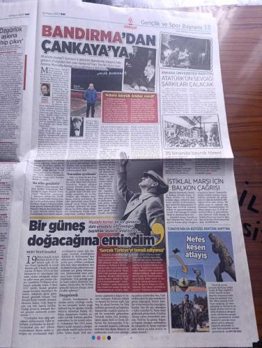 Milliyet Gazetesi - Turkish Newspaper - 19 Mayıs 2020 - Kurtuluş ateşi 101 yıl önce bugün yandı - 19 Mayıs Atatürk'ü anma ve gençlik ve spor bayramınız kutlu olsun - Bandırma vapuru kaptanı İsmail hakkı'nın gözünü Mustafa kemal'den ayırma bu halkın tek umudu o Paşa sana emanet dediği kişi kamarot Hacı Tevfik'in torunu Mustafa Kemal Ulusu ailenin 3 kuşak koruduğu hatıraları milliyete anlattı - 19 Mayıs 1919'da Samsun'a ayak 9. Ordu kıtalar müfettişi Mustafa Kemal Paşa'nın 25 Mayıs sabaha havza'ya gitmek için bindiği araç arızalandı - Mustafa Kemal köye Dağ başını duman almış marşını söyleyerek girdi - 81 ilin tamamında sokak kısıtlaması bayram evde - Küçükçekmece Belediye Başkanı Kemal Çebi 19 Mayıs kutlaması - Ankara Üniversitesi radyosu Atatürk'ün sevdiği şarkıları çalacak - 25 limanında bayrak töreni - Cumhurbaşkanı Recep Tayyip Erdoğan ışığımız umudumuz geleceğimiz sevgili gençler 19 Mayıs'taki Milli mücadele ruhunu sizlerde görüyorum - 19 Mayıs 1919