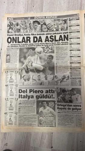 PAS SPOR GAZETESİ - 14 HAZİRAN 2002 - GEREMİ'DEN OLUMLU YANIT GELDİ — GURUR DUYARIM — ROMA ZİRVESİ — LAZIO ENGELI — ONEMLI GORUSME — KALİTELİYİM — GELECEĞE UMUTLA BAKIYORUM — LORANT'IN ESI AMELİYAT OLDU — TESİSLERDE HER ŞEY TAMAM — MUSTAFA DOĞAN: FORMDAYIM — DURUMUM BELIRSIZ — KANARYA HAYRANI — CIDDI TEKLİFLER — TÜRK'E DURMAK YARASMAZ — C GRUBU — DÜNYA KUPASI'NDA BUGÜN — KUPA BİZİMDİR! — FAVORİ BREZİLYA, KOSTA RİKA ÖNÜNDE ADINA YAKIŞANI YAPTI — ONLAR DA ASLAN — SAMBA VE SÜPER GOL ŞOV — DEL PIERO ATTI İTALYA GÜLDÜ — İKİNCİ TUR EŞLEŞMELERİ — ORTEGA'DAN SONRA RAPAIÇ DE GELİYOR — DÜNYAYA SALLADIK — SAĞOL HOCAM — ATAM, KALK DA GÖR EVLATLARINI! — KUTLAMA YAĞMURU — DOĞRU SİSTEMDE PARLAYAN YILDIZLAR — GÜNEŞ: SINIFI GEÇTİK — 2. KORE DESTANI — TEŞEKKÜRLER BREZİLYA — KISKANAN ÇATLASIN — EMRELER'İ KAYBETTİK! — TURKONDE - GEREMI — ALİ YILDIRIM — ALMEYDA — OKTAY — CEM KARACA — SIMAO — KALECİ VOLKAN — NURETTİN HOCA — RÜŞTÜ — WERNER LORANT — BINGO LORANT — DORLE — MUSTAFA DOĞAN — MARIN — RONALDO