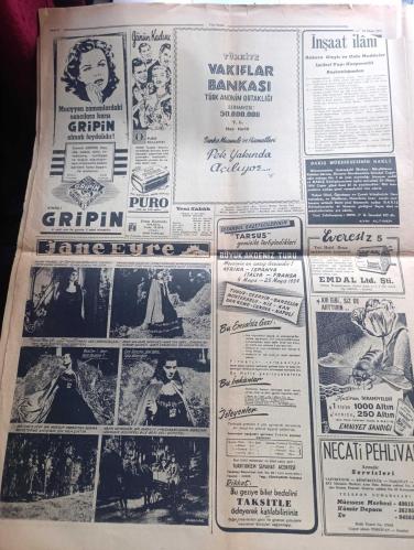 Yeni Sabah Gazetesi - Turkish Newspaper - 23 Nisan 1954 - hakimiyet-i milliye ve çocuk Bayramı - 23 Nisan dolayısıyla bugün memleketin her tarafında törenler ve şenlikler yapılacak - 23 Nisan Bayram tatili resmen Dün öğleden sonra başlamış okullar ve resmi daireler tatil olunmuştur - 23 Nisan dolayısıyla Çatalca ilçesi yavru kurtlarının 2 yıllık çalışmalarına halka göstermek için ilçe merkezinde 24 Nisan günü büyük bir tören yapılacaktır - Milli hakimiyet ve çocuk bayramı münasebeti ile çocuk esirgeme kurumu başkanı adliye vekili Osman Şevki Çiçekdağ Türk çocuklara hitaben bir mesaj neşretmiştir - Refik Koraltan'ın damadı Haluk Timurtaş Demokrat Parti sayesinde dinimize kavuştuk dedi - İsmet İnönü Kayseri'de kendisini tehdit edenlere şu cevabı verdi İsmet İnönü'nün ölüsü dirisinden kuvvetlidir - Allahu ekber Tanrı uludur partileri - başvekil Adnan Menderes seçim için tanrıya niyaz etti - Osman Bölükbaşı Demokrat Parti çeşme ve köprü yapmak için kurulmadı dedi -Zeki Müren- 23 Nisan 1920