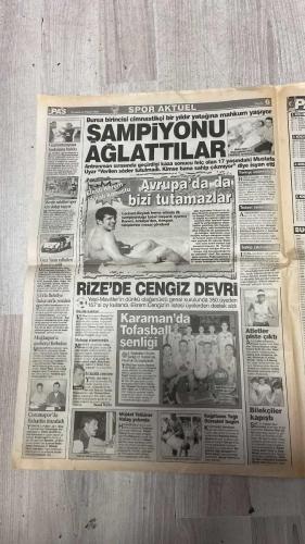 PAS SPOR GAZETESİ - 16 HAZİRAN 2002 - SUPER ORTEGA HAFTASI - HEYECAN BAŞLADI - ASLAN İŞTAHLANDI - NOUMA'NIN SON ŞANSI - YARIN SON GÜN - GO HASAN GO TURKEY - ŞAMPİYONU AĞLATTILAR - AVRUPA'DA DA BİZİ TUTAMAZLAR - RİZE'DE CENGİZ DEVRİ - DAYAĞI HAKEDERİZ - YAVRU KARTALLAR UÇMAYA HAZIR - HEMSAMBACI - OKAN ARTIK GİZLEMİYOR - TAMER'İ ANLAYAMADIK - İNGİLTERE GOL OLDU YAĞDI - MİLLİLER ÖSS SINAVINDA - GÜNEŞ COŞTU - TARİHİ MAÇIMIZI COLLINA YÖNETECEK - DÜNYANIN EN İYİ 16 TAKIMI - OKOCHA VE GEREMI'YE RED - HEDEF 25 MİLYON DOLAR - ORTEGA ÇIKMAZI - OLISADEBE ATAĞI - GÖZTEPE'YE GENÇLİK AŞISI - ELAZIĞ'DA KADER GÜNÜ - ORTEGA - ŞENOL GÜNEŞ - NUNO GOMES - RUI COSTA - JANCKER - NOUMA - MELEK DÜREN - FATIH TERIM - HASAN ŞAŞ - MUSTAFA UYAR - KEREM TUNCER - MAHMUT MALAY - EKREM CENGİZ - TUNCAY MATARACI - TATKAN MATARACI - NECATİ TUZCU - BAHATTİN - LOKMAN BULUT - HASAN YALÇINKAYA - KEMAL KARAHAN - MÜJDAT YETKİNER - İBRAHİM - ÖYKÜ TOPAL - DAUM - SERPİL HAMDİ TÜZÜN - ÖMER GÜLEN - SEYİT ATEŞ - OKAN AK