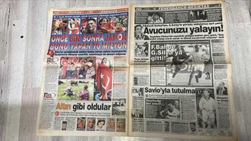 PAS SPOR GAZETESİ - 19 HAZİRAN 2002 - CIMBOM ARAYIŞTA! - G.ANTEP SÜRPRİZ TRANSFER PEŞİNDE - GÖZTEPE TEKNİK DİREKTÖR ARIYOR - KOCAELİ, KARAMAN İLE NİKAH TAZELEDİ - HIRVAT BULOT BURSA'YA İMZA ATTI - BULAK: ELAZIĞ'A BAŞARI İÇİN GELDİM - İŞTE ŞİMDİ ASLAN GİBİYİM - MPENZA PARMAK ISIRTTI - BAŞKAN SABIR İSTEDİ - KAMP PLANLARI ALT-ÜST! - LİGE HAZIRIZ - KÖRFEZ STOPER ARIYOR - SAFFET VE YUNUS D.BAKIR'DA - ASLAN SEVGİSİ BÜYÜYOR - DÜNYANIN 8. HARİKASI - ZAFER'E REKOR PRİM - BU YOL FİNALE ÇIKAR - ÇEYREK KESMEZ VER BİR YARIM - KOLLA KENDİNİ SENEGAL - SIRADAKİ GELSİN - KORE ALTIN GOLLE İŞİ BİTİRDİ - HEPSİNE CÜBBE GİYDİRİN! - BRAVO ŞENES ERZİK - AVANTAJ BİZE GEÇTİ - BECKHAM'A YAKIŞIR - SOPASINI KAPAN GELMİŞ! - YENİ ZAFERLER İÇİN - SAMURAY'A OSMANLI TOKADI - ŞENOL GÜNEŞ - JANCKER - DJALMINHA - NANNI - GABRIEL - OKAN - KAYHAN - GÜV - BAKP - OUTERN - ÖMER KANER - RAHA KAPSAL - SİNAN GENÇ - HİKMET KARAMAN - SEFA SİRMEN - KANDAL - JOSIP BULOT - GRAY BULAK - EVAL TOK - HALUK OKUR - MURAT ERDOĞAN