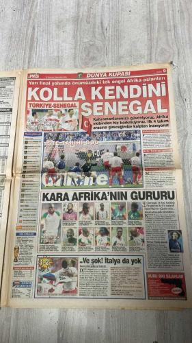PAS SPOR GAZETESİ - 19 HAZİRAN 2002 - CIMBOM ARAYIŞTA! - G.ANTEP SÜRPRİZ TRANSFER PEŞİNDE - GÖZTEPE TEKNİK DİREKTÖR ARIYOR - KOCAELİ, KARAMAN İLE NİKAH TAZELEDİ - HIRVAT BULOT BURSA'YA İMZA ATTI - BULAK: ELAZIĞ'A BAŞARI İÇİN GELDİM - İŞTE ŞİMDİ ASLAN GİBİYİM - MPENZA PARMAK ISIRTTI - BAŞKAN SABIR İSTEDİ - KAMP PLANLARI ALT-ÜST! - LİGE HAZIRIZ - KÖRFEZ STOPER ARIYOR - SAFFET VE YUNUS D.BAKIR'DA - ASLAN SEVGİSİ BÜYÜYOR - DÜNYANIN 8. HARİKASI - ZAFER'E REKOR PRİM - BU YOL FİNALE ÇIKAR - ÇEYREK KESMEZ VER BİR YARIM - KOLLA KENDİNİ SENEGAL - SIRADAKİ GELSİN - KORE ALTIN GOLLE İŞİ BİTİRDİ - HEPSİNE CÜBBE GİYDİRİN! - BRAVO ŞENES ERZİK - AVANTAJ BİZE GEÇTİ - BECKHAM'A YAKIŞIR - SOPASINI KAPAN GELMİŞ! - YENİ ZAFERLER İÇİN - SAMURAY'A OSMANLI TOKADI - ŞENOL GÜNEŞ - JANCKER - DJALMINHA - NANNI - GABRIEL - OKAN - KAYHAN - GÜV - BAKP - OUTERN - ÖMER KANER - RAHA KAPSAL - SİNAN GENÇ - HİKMET KARAMAN - SEFA SİRMEN - KANDAL - JOSIP BULOT - GRAY BULAK - EVAL TOK - HALUK OKUR - MURAT ERDOĞAN
