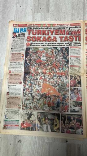 PAS SPOR GAZETESİ - 19 HAZİRAN 2002 - CIMBOM ARAYIŞTA! - G.ANTEP SÜRPRİZ TRANSFER PEŞİNDE - GÖZTEPE TEKNİK DİREKTÖR ARIYOR - KOCAELİ, KARAMAN İLE NİKAH TAZELEDİ - HIRVAT BULOT BURSA'YA İMZA ATTI - BULAK: ELAZIĞ'A BAŞARI İÇİN GELDİM - İŞTE ŞİMDİ ASLAN GİBİYİM - MPENZA PARMAK ISIRTTI - BAŞKAN SABIR İSTEDİ - KAMP PLANLARI ALT-ÜST! - LİGE HAZIRIZ - KÖRFEZ STOPER ARIYOR - SAFFET VE YUNUS D.BAKIR'DA - ASLAN SEVGİSİ BÜYÜYOR - DÜNYANIN 8. HARİKASI - ZAFER'E REKOR PRİM - BU YOL FİNALE ÇIKAR - ÇEYREK KESMEZ VER BİR YARIM - KOLLA KENDİNİ SENEGAL - SIRADAKİ GELSİN - KORE ALTIN GOLLE İŞİ BİTİRDİ - HEPSİNE CÜBBE GİYDİRİN! - BRAVO ŞENES ERZİK - AVANTAJ BİZE GEÇTİ - BECKHAM'A YAKIŞIR - SOPASINI KAPAN GELMİŞ! - YENİ ZAFERLER İÇİN - SAMURAY'A OSMANLI TOKADI - ŞENOL GÜNEŞ - JANCKER - DJALMINHA - NANNI - GABRIEL - OKAN - KAYHAN - GÜV - BAKP - OUTERN - ÖMER KANER - RAHA KAPSAL - SİNAN GENÇ - HİKMET KARAMAN - SEFA SİRMEN - KANDAL - JOSIP BULOT - GRAY BULAK - EVAL TOK - HALUK OKUR - MURAT ERDOĞAN
