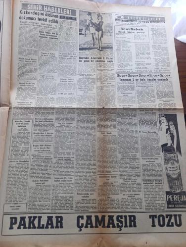 Yeni Sabah Gazetesi - Turkish Newspaper - 23 Nisan 1960 - 23 Nisan Atatürk ve Türk bayrağı resim - bugün milli hakimiyet ve çocuk bayramı kutluyoruz - 23 Nisan dolayısıyla saat 10 da Taksim  Barbaros meydanları ile Vefa Fenerbahçe stadlarında merasim yapılacak - 23 Nisan dolayısıyla vilayet belediye siyasi partiler çocuk esirgeme kurumu ilkokul yoksul çocuklara yardım cemiyeti Kızılay Türk Hava kurumu temsilcileri ile yavrukurt ve ilkokul son sınıf öğrencilerinin katılacakları merasimlere sabah saat 10 da başlanacaktır - Ankara'da çocuk bayramının programı - Ankara orduevinde ve hariciye köşkünde birer çocuk balosu verilecek ve Anıtkabir bugüne mahsus olmak üzere saat 17.00'den sonra da ziyaretlere açılacak - sinema aşk kurbanı - Galatasaray Karşıyaka maçı - Fenerbahçe Ankaragücü maçı - Fikret Kırcan yeni bir Fenerbahçe yapacağız - Galata köprüsü dün de açılamadı - başvekil Adnan Menderes Amerikan büyükelçisi ile uzun bir görüşme yaptı - 23 Nisan 1920