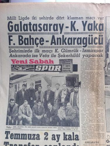 Yeni Sabah Gazetesi - Turkish Newspaper - 23 Nisan 1960 - 23 Nisan Atatürk ve Türk bayrağı resim - bugün milli hakimiyet ve çocuk bayramı kutluyoruz - 23 Nisan dolayısıyla saat 10 da Taksim  Barbaros meydanları ile Vefa Fenerbahçe stadlarında merasim yapılacak - 23 Nisan dolayısıyla vilayet belediye siyasi partiler çocuk esirgeme kurumu ilkokul yoksul çocuklara yardım cemiyeti Kızılay Türk Hava kurumu temsilcileri ile yavrukurt ve ilkokul son sınıf öğrencilerinin katılacakları merasimlere sabah saat 10 da başlanacaktır - Ankara'da çocuk bayramının programı - Ankara orduevinde ve hariciye köşkünde birer çocuk balosu verilecek ve Anıtkabir bugüne mahsus olmak üzere saat 17.00'den sonra da ziyaretlere açılacak - sinema aşk kurbanı - Galatasaray Karşıyaka maçı - Fenerbahçe Ankaragücü maçı - Fikret Kırcan yeni bir Fenerbahçe yapacağız - Galata köprüsü dün de açılamadı - başvekil Adnan Menderes Amerikan büyükelçisi ile uzun bir görüşme yaptı - 23 Nisan 1920