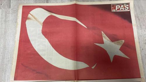 PAS SPOR GAZETESİ - 22 HAZİRAN 2002 - AKILLI, İNANÇLI SABIRLI OLALIM - BANKO TÜRKİYE - BAK ŞU ŞAŞKINA! - 30 MİLYON EMRİNDE - BİZİ DAUM YAKTI - YILDIZLAR ASKIDA - KARTAL'IN 'ÖRÜMCEK' KEYFİ - HERKES İŞİNE BAKSIN - HALA FENERLİ - TÜRKİYEM VURSUN! - KÖPEKLER KUDURSUN - SAMBACILAR 5X5 - UNUTULMAZ - ERCAN ALBAY - SELAMİ YARDIM - COŞKUN DEMİRBAKAN - YASEMİN ANTUN - VELİ SEZGİN - SADİ TEKELİOĞLU - NECATİ TUZCU - ADNAN COŞKUN - CEMAL ALP - MEHMET YURDADÖN - MUTAN PETİL - ŞENOL GÜNEŞ - EMRE BELÖZOĞLU - YÜKSEL AYTUŞ - ONUR BELGE - AHMET ÇAKIR - AYHAN AKIN - KAZIM KANAT - ALASSANE NDOUR - ÜMİT ÖZAT - HAKAN ÜNSAL - HASAN ŞAŞ - HAKAN ŞÜKÜR - SEDAT KAYA - KENAN ONUK - SERCAN GÖRGÜLÜ - T. RENKLİKURT - T. SOFUOĞLU - ZAFER TÜZÜN - AZİZ ÜSTEL - HAKKI YALÇIN - İLHAN CAVCAV - OKAN KOÇ - FARETTİN GOMEZ - FERİDUN ÖZDİNGİŞ - GABRIEL SANTOS - AHMET CEYHAN - BURAK ELMAS - ENDER ASLAN - NURETTİN KARAYAKA - LUCESCU - MONDRAGON - SİNAN ENGİN - CHRISTOPH DAUM - PASCAL NOUMA - SERGEN YALÇIN - OĞULCAN ENGİN
