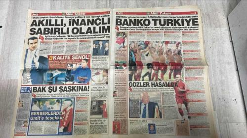 PAS SPOR GAZETESİ - 22 HAZİRAN 2002 - AKILLI, İNANÇLI SABIRLI OLALIM - BANKO TÜRKİYE - BAK ŞU ŞAŞKINA! - 30 MİLYON EMRİNDE - BİZİ DAUM YAKTI - YILDIZLAR ASKIDA - KARTAL'IN 'ÖRÜMCEK' KEYFİ - HERKES İŞİNE BAKSIN - HALA FENERLİ - TÜRKİYEM VURSUN! - KÖPEKLER KUDURSUN - SAMBACILAR 5X5 - UNUTULMAZ - ERCAN ALBAY - SELAMİ YARDIM - COŞKUN DEMİRBAKAN - YASEMİN ANTUN - VELİ SEZGİN - SADİ TEKELİOĞLU - NECATİ TUZCU - ADNAN COŞKUN - CEMAL ALP - MEHMET YURDADÖN - MUTAN PETİL - ŞENOL GÜNEŞ - EMRE BELÖZOĞLU - YÜKSEL AYTUŞ - ONUR BELGE - AHMET ÇAKIR - AYHAN AKIN - KAZIM KANAT - ALASSANE NDOUR - ÜMİT ÖZAT - HAKAN ÜNSAL - HASAN ŞAŞ - HAKAN ŞÜKÜR - SEDAT KAYA - KENAN ONUK - SERCAN GÖRGÜLÜ - T. RENKLİKURT - T. SOFUOĞLU - ZAFER TÜZÜN - AZİZ ÜSTEL - HAKKI YALÇIN - İLHAN CAVCAV - OKAN KOÇ - FARETTİN GOMEZ - FERİDUN ÖZDİNGİŞ - GABRIEL SANTOS - AHMET CEYHAN - BURAK ELMAS - ENDER ASLAN - NURETTİN KARAYAKA - LUCESCU - MONDRAGON - SİNAN ENGİN - CHRISTOPH DAUM - PASCAL NOUMA - SERGEN YALÇIN - OĞULCAN ENGİN