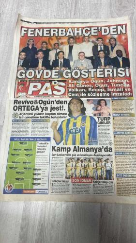 PAS SPOR GAZETESİ - 26 HAZİRAN 2002 - DÜNYA KUPASI'NDA BUGÜN - KUPA BİZİMDİR! - DÜNYANIN GÖZÜ BİZDE - TÜRKİYE KAZANIR - İLERLEYİN BEYLER - ADANA DEMİR TOPLANIOR - KARŞIYAKA'DA BİRAND BELİRS - GÜREŞTE DÜNYA 3'Ü OLDUK - BOZÜYÜKLÜ FADIL İNEGÖLSPOR'DA - ÜNİVERSİTELİLER SPOR İÇİN BULUŞUYOR - Y. YOZGATSPOR'UN GÜVENCESİ GENÇLER - VESTEL MANİSASPOR ERGÜN İLE YENİDEN - YÜKSEL YALOVA'DAN AYDIN'A TEPKİ - KAYSERİSPOR SÜPER OLACAK - ŞAMPİYONLARA YARDIM SÖZÜ - MAHCUP OLMAYIZ - CITAYI YÜKSELTECEĞİZ - KİŞİLİKLİ FUTBOLCULAR - ADANA'DA HAKEM SINAVI - ÇANAKKALE'DE YÜRÜYÜŞ - RİZE'DE SON TANGO - YÖNETİM DÜN GÖREV BÖLÜMÜ YAPTI - KIRKPINAR'DA KOŞTULAR - TEKELİOĞLU AKÇAABAT'TA - KONYASPOR YİNE SANDIK BAŞINDA - BAŞKAN CENGİZ DEVREDE - FUTBOL ŞUBESİ AVCI'NIN - ANTALYA'DAN BERKAN'A RED - SİVASSPOR'DA BELİRSİZLİK - ERZURUMSPOR GAZ KESMİYOR - ERDEM TUĞAL GİRESUNSPOR'DA - EL ALOUSI - HAKAN ÜNSAL - RÜŞTÜ - FATİH - ALPAY - BÜLENT - ERGÜN - ÜMİT D. - TUGAY - YILDIRAY - EMRE - HAKAN - HASAN ŞAŞ - MARCOS - CALU
