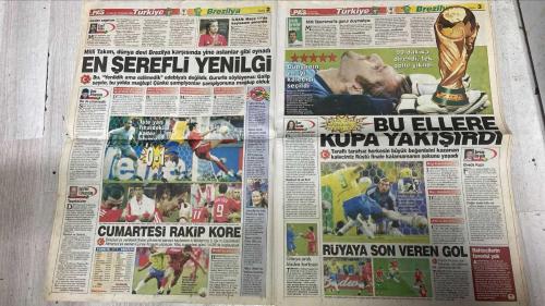 PAS SPOR GAZETESİ - 27 HAZİRAN 2002 - EN SEREFLİ YENİLGİ - BU ELLERE KUPA YAKIŞIRDI - CUMARTESİ RAKİP KORE - LORANT UTANDI! - FENER'E İKİ KAPTAN - LEJYONER HAREKATI - BOMBA GİBİ DÖNÜYORUM - HEDEFLERİM ÇOK BÜYÜK - BABA ZIYA DOĞAN - KARTAL SUYLA AYAKTA! - RUHLARI YETİYOR! - DOĞRU SEÇİM! - SCHUMI DUBLE YAPTI! - İLHAN - HASAN - RÜŞTÜ - ERDOĞAN - SERCAN - HALUK ULUSOY - REVI VO - LORANT - GILBERTO SILVA - ALMEYDA - OGÜN - OKTAY - FATİH TERİM - ÜMİT - HAKAN ÜNSAL - OKAN - TUGAY - MEHMET CANSU - ÖZHAN CANAYDIN - FELIPE - ROBERTO CARLOS - MANACER FRANK - SERKAN - NUNO GOMES - RUI COSTA - MONDRAGON - YÜCEL - AYHAN - BRUNO METSU - HANEFEVE - MARAT SAFIN - PETE SAMPRAS - GEORGE BASTL - ROCHUSS - CAPRIATI - DANIELA HANTUCHOVA - MEHMET YILMAZ - SAMET AYBABA - ZIYA DOĞAN - ERDOĞAN BİLENSER - BİLAL YAŞAR - BURHAN BIÇAKÇIOĞLU - CENGİTHAN - DIALLO - MURAT HACIOĞLU - ABDULLAH - SERDAR - YUNUS - NURİ - KAMİL SAFFRI - KURTULUŞ - HASAN YİĞİT - SAVAŞ - SERKAN - BAHRİ KAYA - NEJAT BIYEDIC - ZÜBEYİR BAFRA