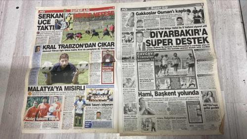 PAS SPOR GAZETESİ - 02 TEMMUZ 2002 - FİLEDE BAHAR URCU ECZACIBAŞI'NDA - MİLLİ TRİATLONCULAR SİFTAH YAPACAK - HEDEF ŞAŞMAZ - HİTİT KUPASI'NA KARATAŞ DAMGASI - BUZ HOKEYİNDE ANKARA ŞAMPİYON - KIRIKKALE'DE SPOR OKULLARINA HÜCUM - MUHAMMET RİZE'DE - MERSİN TOP BAŞI YAPTI - TED'Lİ BAYANLARIN AVRUPA HEYECANI - BİZİM GÜREŞÇİLER DAHA ESTETİK - ADIYAMAN'DA İŞLEM TAMAM - KEMALPAŞA ATAĞA KALKTI - BATMAN KARŞIYAKA SEÇİME GİDİYOR - VİLLA BARRICHELLO'NUN - MARADONA: NEREDE BİZİM FUTBOLUMUZ - BLATTER: COLLINA İLE GURUR DUYDUM - P.TROUSSIER'İN BÜYÜK HAYALİ - WILLIAMS FIRTINASI - İKİSİ DE SÜPER - KASPARS KAMBALA 1 YIL DAHA EFES PİLSEN'DE - İBRAHİM KALIYOR - ZIDANE KAYBOLDU - HİDAYET'İN ŞARTI VAR - KIZLAR SCHALTE HAZIR - İLYAS FENER İÇİN HAZIR - YUSUF: BORCUMU BU YIL ÖDEYECEĞİM - İSMAİL GÜLDÜREN: KALICI OLACAĞIM - BAHAR URCU - CELAL KIBRISLI - TUNCAY KARATAŞ - MUSTAFA - ALİ ZALİGÜN - REMZİ ARKALT - VOLKAN - ÇETİN - MUHAMMET - NASİR BELCİ - ENİS EKER - RÜŞTÜ GÜNER - BÜLENT ÜLKER - HALİL YÜKSEL - TETTEH