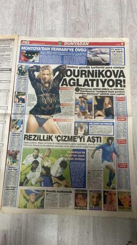PAS SPOR GAZETESİ - 05 TEMMUZ 2002 - MİLLİLER MECLİS'TE - TARİH BÖYLE COŞKU GÖRMEDİ - ERKAN'DAN ÖDEME SIKINTISI - NOUMA'DAN MÜJDE - LORANT: RAPAIÇ KALSIN - FENER YILDIZLARIYLA UÇACAK - ÖNCE ALMEYDA SONRA SILVA - REAL SOCIEDAD NİHAT'IN PEŞİNDE - AYBABA BOMBALADI - GAKKOŞLAR TEKRAR TOP BAŞI YAPTI - TOFAŞ KEMALPAŞA MAÇINA HAZIR - ADIYAMAN YENİ SEZONA UMUTLU - GURBETÇİLER REKOR KIRIYOR - PLAJIN SULTANLARI ÇEYREK FİNALDE - SCHUMACHER COŞTU BİR KERE - EMRE SAHNE ALIYOR - WIMBLEDON'DA YENİ KRAL HEWITT - BLATTER COLLINA'YI GÖREVLENDİRDİ - JAPONYA ZICO İLE EL SIKIŞTI -  BÜLENT KORKMAZ - HASAN ŞAŞ - ALPAY - İLHAN MANSIZ - ERKAN - PASCAL NOUMA - SİNAN ENGİN - WERNER LORANT - RAPAİÇ - ALMEYDA - SILVA - NİHAT - REAL SOCIEDAD - SAMET AYBABA - GİRAY BULAK - TOFAŞ - NÖYFEL BOZDOĞAN - SCHUMACHER - EMRE - LEYTON HEWITT - BLATTER - COLLINA - ZICO - BAHAR URCU - TUNCAY KARATAŞ - VOLKAN - ÇETİN - MUHAMMET - NASİR BELCİ - TETTEH - FUAT YAMAN - CEM ÇITAK - MENDERES EYÜPOĞLU - MUHAMMET KÖSEOĞLU - NECATİ TUZCU