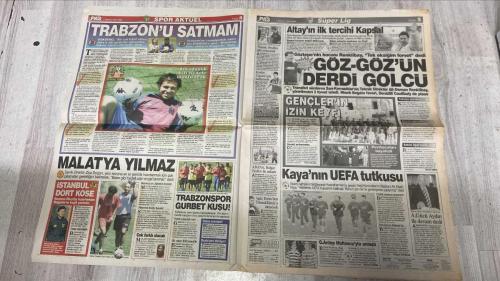 PAS SPOR GAZETESİ - 07 TEMMUZ 2002 - GALATASARAY: 9 JUDENBURG 1 - 20 MİLYON $ KAPIDA - 'HENÜZ HAZIR DEĞİLİZ' - ÜMİT HOPLATACAK - ARTIK BİTTİ!.. - SUÇLU DEĞİLİM! - AVRUPA MI ASLA! - TRABZON'U SATMAM - GÖZ-GÖZ'ÜN DERDİ GOLCÜ - MALATYA YILMAZ - TRABZONSPOR GURBET KUŞU! - KAYA'NIN UEFA TUTKUSU - MONTOYA ESTİ GEÇTİ - TRABZON AYAKLANDI - 15 MİLYON FENERBAHÇELİ - ÜÇÜNCÜ OLAN BİTİYOR - SERENA TARİH YAZDI - DADAŞLAR'IN ŞAKASI YOK! - SİVASSPOR BÜYÜK DÜŞÜNÜYOR - LORANT İNSAFA GELDİ - PINTO  - TERİM  - BATISTA  - BALİÇ  - DURO  - SERKAN  - ÜMİT  - BERKANT  - AZİZ ÜSTEL  - SABRİ  - EMRE  - BALTAŞ  - DANCEA  - FELIPE  - CHAYA  - VEDAT  - MEHMET CANSUN  - ÖZHAN CANAYDIN  - ÜMİT KARAN  - SARR  - MÜSLÜM GÜRSES  - JANCKER  - NANNI  - HASAN  - ALPAY  - OKAN BURUK  - EMRE BELÖZOĞLU  - WASHINGTON  - ÜMİT DAVALA  - İZZET  - YILDIRAY BAŞTÜRK  - SERHAT AKIN  - ALLAN  - CESAR  - DA SILVA  - MARCEL DESAILLY  - ORTEGA  - CANSEL  - FATİH  - KAPSAL  - GÖKDENİZ  - ÖYKÜ TOPAL  - CAPONE  - ALİ OSMAN RENKLİBAY