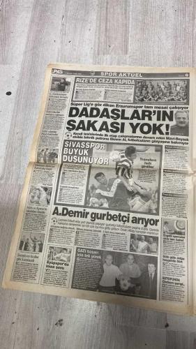 PAS SPOR GAZETESİ - 07 TEMMUZ 2002 - GALATASARAY: 9 JUDENBURG 1 - 20 MİLYON $ KAPIDA - 'HENÜZ HAZIR DEĞİLİZ' - ÜMİT HOPLATACAK - ARTIK BİTTİ!.. - SUÇLU DEĞİLİM! - AVRUPA MI ASLA! - TRABZON'U SATMAM - GÖZ-GÖZ'ÜN DERDİ GOLCÜ - MALATYA YILMAZ - TRABZONSPOR GURBET KUŞU! - KAYA'NIN UEFA TUTKUSU - MONTOYA ESTİ GEÇTİ - TRABZON AYAKLANDI - 15 MİLYON FENERBAHÇELİ - ÜÇÜNCÜ OLAN BİTİYOR - SERENA TARİH YAZDI - DADAŞLAR'IN ŞAKASI YOK! - SİVASSPOR BÜYÜK DÜŞÜNÜYOR - LORANT İNSAFA GELDİ - PINTO  - TERİM  - BATISTA  - BALİÇ  - DURO  - SERKAN  - ÜMİT  - BERKANT  - AZİZ ÜSTEL  - SABRİ  - EMRE  - BALTAŞ  - DANCEA  - FELIPE  - CHAYA  - VEDAT  - MEHMET CANSUN  - ÖZHAN CANAYDIN  - ÜMİT KARAN  - SARR  - MÜSLÜM GÜRSES  - JANCKER  - NANNI  - HASAN  - ALPAY  - OKAN BURUK  - EMRE BELÖZOĞLU  - WASHINGTON  - ÜMİT DAVALA  - İZZET  - YILDIRAY BAŞTÜRK  - SERHAT AKIN  - ALLAN  - CESAR  - DA SILVA  - MARCEL DESAILLY  - ORTEGA  - CANSEL  - FATİH  - KAPSAL  - GÖKDENİZ  - ÖYKÜ TOPAL  - CAPONE  - ALİ OSMAN RENKLİBAY