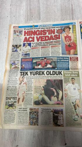 PAS SPOR GAZETESİ - 11 TEMMUZ 2002 - SÜPER LİG 15. SIRADA - GALLIANI, İTALYA'NIN İLHAN CAVCAV'I OLDU - FERDINAND, TERRY'NİN GELİŞİNE SEVİNİYOR - HINGIS'IN ACI VEDASI - SCHUMACHER: IRVINE BENİ HİÇ ÇEKEMEDİ - YÜREK OLDUK - 