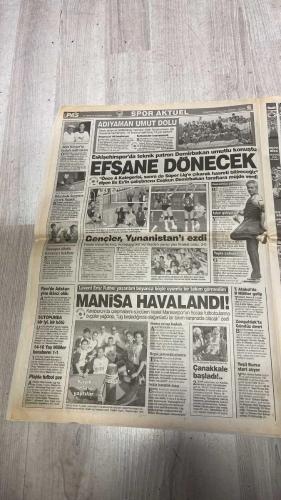PAS SPOR GAZETESİ - 13 TEMMUZ 2002 - ASLAN'A YENİ SAMBACI: CHRISTIAN - TERİM'DEN YILDIZLARINA FIRÇA - KARTAL YIKILDI, KÜSTÜ - BEŞİKTAŞ'TA NOUMA KRİZİ ÇÖZÜLDÜ - FENERBAHÇE COŞTU BİR KERE - LORANT: ORTEGA TAKIMA ÇABUK UYUM SAĞLADI - RÜŞTÜ REÇBER MANCHESTER YOLUNDA - TRABZON YERLİ VİERİ'SİNİ BULDU: MEHMET YILMAZ - SÜPER LİG TRANSFER BORSASI KIZIŞTI - A.GÜCÜ COŞTU BİR KERE -  CHRISTIAN - FATİH TERİM - MONDİ - MONDRAGON - HASAN ŞAŞ - BALİÇ - ERGÜN PEMBE - BÜLENT KORKMAZ - AHMET DURSUN - ALPAY - ORTEGA - WASHINGTON - NİHAT KAHVECİ - MEHMET YILMAZ - SAMET AYBABA - MUSTAFA RAMAZAN - PETKOVİÇ - ERSUN YANAL - LERANT - LORANT - WERNER LORANT - RÜŞTÜ REÇBER - SİNAN ENGİN - SERDAR BİLGİLİ - LUCESCU - TÜMER METİN - İLHAN MANSIZ - SERGEN YALÇIN - CESAR - ALLAN DELON - CONCEICAO - PANCU - ARİF PEÇENEK - SELÇUK - LEVENT - FUAT YAMAN - YÜCEL UYAR - CELAL KIBRIZLI - KÜRŞAT - KORAY - AUGUSTINE - CEMAL AYDIN - MUHAMMED GARGO - SARR - PINTO - BERKANT - MURAT ERDOĞAN - BATISTA - SERKAN AYKUT - ZİYA DOĞAN