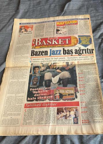 FANATİK BASKET HAFTALIK BASKETBOL GAZETESİ TURKISH NEWSPAPER - DOĞUM GÜNÜ HEDİYESİ  - TAM TAKIM EKSİKSİZ GAZETE 21-27 AĞUSTOS  - 2001  - SAYI: 247 - KÜÇÜK PRENS EMRE DARÜŞŞAFAKA'DA YILDIZI PARLAYAN EMRE OLYMPIAKOS'TA - GÖZBEBEĞİMİZ - 12 DEV İSİM 12 DEV YORUM - SANA GÜVENİMİZ SONSUZ - 12 DEV ADAM SEVGİSİ - KALBİMİZDESİN DR. TRAWINSKI - TÜRKİYE O'NU UNUTMADI - ÖMER VE SAMİ - GÖREV ADAMI YOK - SEYİRCİ AVANTAJIMIZ - SAVUNMAMIZ ÜMİT VERİCİ - BEŞİNCİLİK BAŞARI DEĞİL - KKTC'NİN SAVAŞÇILARI - RUHU SPORUMUZU AYDINLATTI - VEFA BORCU ÖDENDİ - REALİST OLMAK GEREK - POTA ALTINA DİKKAT - YUGOSLAVYA VE İTALYA - 40 DAKİKA MÜCADELE - TÜM TAKIMLAR FAVORİ - SAVUNMA ÇOK ÖNEMLİ - AKGÜN OTEL ÖRNEK OLDU - EMRE EKİM  - EMRE  - AYDIN ÖRS  - DR. HANS JOSCHIM TRAWINSKI  - ÖMER  - SAMİ  - İSMET BADEM  - HASAN KORTAY  - ORÇUN KAMALA  - HAMİDE  - AHMET DEMİRTAŞ  - GÖKAY AKIN  - MURAT AKBAŞ  - BURÇİN BADEM  - KİRİLENKO  - FETISSOV  - JAGODNIK  - O'BANNON  - ELSON  - GORDAN GIRICEK  - REHA ERUS  - NAUMOSKI  -