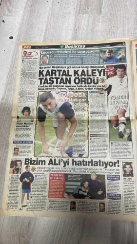 PAS SPOR GAZETESİ - 16 TEMMUZ 2002 - BEŞİKTAŞ İYİ YOLDA - LUCE SIKINTI YAŞAMAZ - İLHAN MANSIZ MENİSKÜS - KOMBİNE İYİ GİDİYOR - TAYFUR: YİNE BANKO OLACAĞIM - LUCESCU FELSEFESİ İLE UÇURACAĞIM - KARTAL KALEYİ TAŞTAN ÖRDÜ - CORDOBA RAHATLATIYOR - DOYMAK BİLMİYOR - HOCANIN İŞİ ZOR - BÜYÜK ŞOK - TÜMER UEFA'DA YOK - BİZİM ALİ'Yİ HATIRLATIYOR - GELİŞTİRECEĞİZ - ARI GİBİ ÇALIŞIYOR - YASİN: BİZ BİR TAKIMIZ - TAMER'DEN PEMBE TABLO - A.DURSUN'A KIRIK TEŞHİSİ - BAYRAM'DAN KÖTÜ HABER - ZAFER: TAM HAZIR DEĞİLİM - İBRAHİM: ORMAN HAVASI BANA İYİ GELDİ - KARTAL PENÇESİ - DEMİR - LUCE - İLHAN MANSIZ - AYHAN OPTUR - TAYFUR - METE DÜREN - SELİM YILDIRIM - LUCESCU - CORDOBA - ZAGO - RONALDO - CAPONE - TOLGA - ALİ EREN - AHMET YILDIRIM - TÜMER METIN - FEYYAZ UÇAR - ALİ CANSUN - ALİ GÜLTİKEN - METİN - ALİ - FEYYAZ - YASİN - SİNAN ENGİN - TAMER - A.DURSUN - BAYRAM - ZAFER - İBRAHİM ÖZÜMEZ - DEMİRÖREN - CONCEIÇAO - PANCU - NICULESCU - LORANT - ORTEGA - AYBABA - WASHIGOL - WASHINGTON - ÜMİT DAVALA - AMAN CANAR