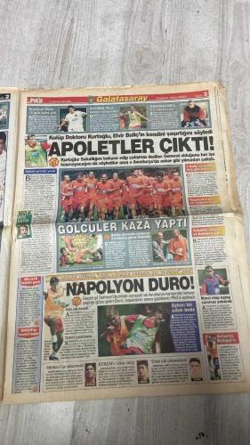 PAS SPOR GAZETESİ - 16 TEMMUZ 2002 - BEŞİKTAŞ İYİ YOLDA - LUCE SIKINTI YAŞAMAZ - İLHAN MANSIZ MENİSKÜS - KOMBİNE İYİ GİDİYOR - TAYFUR: YİNE BANKO OLACAĞIM - LUCESCU FELSEFESİ İLE UÇURACAĞIM - KARTAL KALEYİ TAŞTAN ÖRDÜ - CORDOBA RAHATLATIYOR - DOYMAK BİLMİYOR - HOCANIN İŞİ ZOR - BÜYÜK ŞOK - TÜMER UEFA'DA YOK - BİZİM ALİ'Yİ HATIRLATIYOR - GELİŞTİRECEĞİZ - ARI GİBİ ÇALIŞIYOR - YASİN: BİZ BİR TAKIMIZ - TAMER'DEN PEMBE TABLO - A.DURSUN'A KIRIK TEŞHİSİ - BAYRAM'DAN KÖTÜ HABER - ZAFER: TAM HAZIR DEĞİLİM - İBRAHİM: ORMAN HAVASI BANA İYİ GELDİ - KARTAL PENÇESİ - DEMİR - LUCE - İLHAN MANSIZ - AYHAN OPTUR - TAYFUR - METE DÜREN - SELİM YILDIRIM - LUCESCU - CORDOBA - ZAGO - RONALDO - CAPONE - TOLGA - ALİ EREN - AHMET YILDIRIM - TÜMER METIN - FEYYAZ UÇAR - ALİ CANSUN - ALİ GÜLTİKEN - METİN - ALİ - FEYYAZ - YASİN - SİNAN ENGİN - TAMER - A.DURSUN - BAYRAM - ZAFER - İBRAHİM ÖZÜMEZ - DEMİRÖREN - CONCEIÇAO - PANCU - NICULESCU - LORANT - ORTEGA - AYBABA - WASHIGOL - WASHINGTON - ÜMİT DAVALA - AMAN CANAR