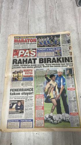 PAS SPOR GAZETESİ - 16 TEMMUZ 2002 - BEŞİKTAŞ İYİ YOLDA - LUCE SIKINTI YAŞAMAZ - İLHAN MANSIZ MENİSKÜS - KOMBİNE İYİ GİDİYOR - TAYFUR: YİNE BANKO OLACAĞIM - LUCESCU FELSEFESİ İLE UÇURACAĞIM - KARTAL KALEYİ TAŞTAN ÖRDÜ - CORDOBA RAHATLATIYOR - DOYMAK BİLMİYOR - HOCANIN İŞİ ZOR - BÜYÜK ŞOK - TÜMER UEFA'DA YOK - BİZİM ALİ'Yİ HATIRLATIYOR - GELİŞTİRECEĞİZ - ARI GİBİ ÇALIŞIYOR - YASİN: BİZ BİR TAKIMIZ - TAMER'DEN PEMBE TABLO - A.DURSUN'A KIRIK TEŞHİSİ - BAYRAM'DAN KÖTÜ HABER - ZAFER: TAM HAZIR DEĞİLİM - İBRAHİM: ORMAN HAVASI BANA İYİ GELDİ - KARTAL PENÇESİ - DEMİR - LUCE - İLHAN MANSIZ - AYHAN OPTUR - TAYFUR - METE DÜREN - SELİM YILDIRIM - LUCESCU - CORDOBA - ZAGO - RONALDO - CAPONE - TOLGA - ALİ EREN - AHMET YILDIRIM - TÜMER METIN - FEYYAZ UÇAR - ALİ CANSUN - ALİ GÜLTİKEN - METİN - ALİ - FEYYAZ - YASİN - SİNAN ENGİN - TAMER - A.DURSUN - BAYRAM - ZAFER - İBRAHİM ÖZÜMEZ - DEMİRÖREN - CONCEIÇAO - PANCU - NICULESCU - LORANT - ORTEGA - AYBABA - WASHIGOL - WASHINGTON - ÜMİT DAVALA - AMAN CANAR