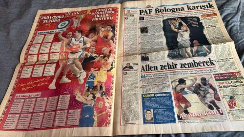 FANATİK BASKET HAFTALIK BASKETBOL GAZETESİ TURKISH NEWSPAPER - DOĞUM GÜNÜ HEDİYESİ  - TAM TAKIM EKSİKSİZ GAZETE 31 TEMMUZ 6 AĞUSTOS   - 2001  - SAYI: 244 -  LAKAPLARINI SİZ KOYUN - YENİ KALEMİZ İSKENDERUN - MİLLİLER ÇEK-UP YAPTI - AY-YILDIZLILAR'IN BAŞARILI PROVASI - KAFA AVICISI PINI GERSHON - GÜVEN VERDİLER - 123 MİLYON DOLARLIK ADAM - HİDO'DAN ESİNTİLER - AYDIN ÖRS UMUT TAZELEDİ - BAŞIMIZ SAĞOLSUN - DEĞERLİ SPOR ADAMI PROF. DR. KAYA ÇİLİNGİROĞLU'NU KAYBETTİK - AKADEMİK EĞİTİM - GÜNEYDEN ESEN FIRTINA BASKETİN YENİ KALESİ - DUYDUK DUYMADIK DEMEYİN BÖYLE BELEDİYE BAŞKANI GÖRÜLMEDİ - BÜYÜKŞEHİR'İN BÜYÜK UMUTLARI - BELEDİYEDEN BASKETBOL ATAĞI - BASKETBOLCU ORDUSU - PLAJDA ŞOV - KUM ÜSTÜNDE VOLEYBOL KEYFİ - 2001/2002 SEZONU TÜRKİYE BASKETBOL LİGLERİ FİKSTÜRÜ - PINI GERSHON  - EFES  - BROWIT  - ALLEN  - CWEBB  - KAYA ÇİLİNGİROĞLU  - İSMET BADEM  - CARLI  - METE ASLAN  - SALİH ERKAN  - MEHMET ALİ YALÇINDAĞ  - MEHMET Y. YILMAZ  - ÜMİT AVCI  - METE AKTAŞ  - ENGİN AKSÖZ  -