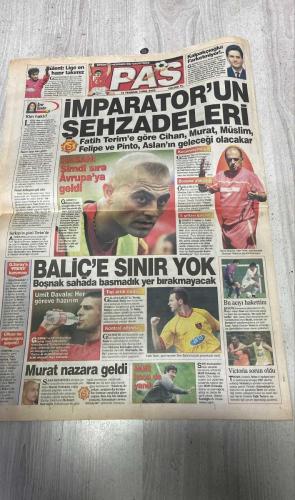 PAS SPOR GAZETESİ - 19 TEMMUZ 2002 - TERİM'İN YILDIZ - FENER ŞAMPİYON - PRENS'E SEVGİLER - NİYAZİ BEŞİKTAŞ'TA - KAPTAN OGÜN'E BÜYÜK SEVİSİ - BİZİ İZLEMEYE DEVAM EDİN - KAMPA SÜRPRİZ MİSAFİRLER - MÜTHİŞ TEMPO - ANTRENMANLAR - ŞANSSIZ TUNCAY'A TERAPİ UYGULAMASI - KANARYA'NIN RAKİBİ YOK - ACIMASIZ LORANT - YAKIN TAKİPTEYİZ - ALI AKDENİZ FARK - SEMİH: HAYALLERİM GERÇEK OLACAK - DÜNYA FENERBAHÇELİLER GÜNÜ - VOLKAN ELİM AYAĞIM TİTREDİ - SİMAO: SAKATLIK ÇABUK GEÇER - BİLETLER TÜKENİYOR - ABDULLAH'IN İŞİ ÇOK ZOR - SİLİNDİRBAHÇE - REVİVO PARMAK ISIRTTI - F.BAHÇE'NİN İNCECİS Yusuf - HERKES ONA HAYRAN - EKSİK KADRO - GURBETÇİLERİN FENER AŞKI BİTMİYOR - ÜMİT ÖZAT TEHLİKE SİNYALLERİ VERİYOR - CİHAN - MURAT - MÜSLİM CAN - FELIPE - PINTO - FATİH - KEMAL DİNÇER - İLHAN MANSIZ - HAKAN - KALKAVAN - NİYAZİ - HAKAN ŞÜKÜR - ORTEGA - WASHINGTON - MONDRAGON - ÖS - OKAN - SİNAN ENGİN - CEM DALMAZ - TUNCAY - YILDIRIM - LORANT - JOHNSON - ALİ AKDENİZ - SEMİH - VOLKAN - ERSOY - ABDULLAH - REVİVO - YUSUF
