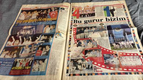 FANATİK BASKET HAFTALIK BASKETBOL GAZETESİ TURKISH NEWSPAPER - DOĞUM GÜNÜ HEDİYESİ  - TAM TAKIM EKSİKSİZ GAZETE 18-24 EYLÜL  - 2001  - SAYI: 251 - KAHRAMANLAR LAILA'DA - FANATİK BASKET - O BİR ŞÖVALYE - EUROBASKET PANORAMA - ZİRVEDEN GÖRÜNÜM - İPEKÇİ ÜZGÜN - EUROBASKET'İN ŞANS MELEKLERİ - DANCE TEAM BEST - ÇARPICI GERÇEK - BU KAPI KİLİTLİ KALMAMALI - BİZCE NE YAPILMALI - YAPMAK KOLAY! İSTEMEK GEREK! - BASKETBOL BÖYLE KURTULUR - FIBA, ULEB'İ TANIMADI - BOŞLUK İÇİNDE YAŞAMAK! - SOYUNMA ODALARI DÜNYA STANDARTINDA - MAJESTELERİ KALBİNİN SESİNİ DİNLEDİ - MÜJDE... DÖNÜYOR - SONUNDA KARARINI VERDİ - HAFTANIN YAZISI - 8 NOLU KAPI - VUR PATLASIN ÇAL OYNAŞIN - MİLLİLER, ATHENA İLE COŞTU, FELEKTEN BİR GECE ÇALDI... - BİZ BİZE KALDIK - MUHTEŞEM GECENİN SABAHINDA, SIRTLARINDA ONLARLA BÜTÜNLEŞMENİN KEYFİNİ YAŞADIK - HİDAYET - HÜSEYİN YAVUZ - MICHAEL JORDAN - YALÇIN UYGUN - MEFANET Y. Y - HASAN CORAL - AYDIN ÖRS - SALİH ERKAN - ÜMİT AVCI - METE AKTAŞ - DİRK NOWITZKI - PAU GASOL - HARUN ERDENAY -
