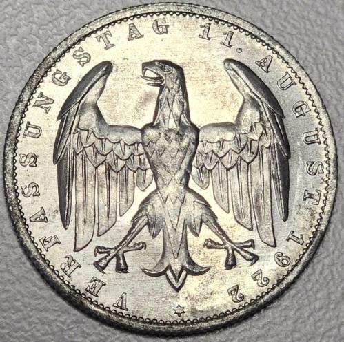 1922 -WEIMAR CUMHURİYETİ - 3 Mark (A)    (ÇİL ALTI )