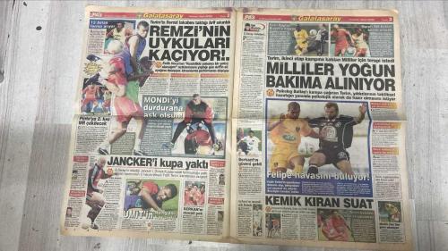 PAS SPOR GAZETESİ - 22 TEMMUZ 2002 - DEVRAN TATİLDE AK TRABZON'DA - EFSANE, FENER MAÇINDA HAZIR - FEDERASYON, ELAZIĞ'A 