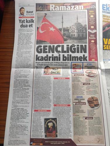 Hürriyet Gazetesi - Turkish Newspaper - 19 Mayıs 2020 - 19 Mayıs Atatürk'ü anma Gençlik ve Spor bayramımız kutlu olsun - Atatürk'ün Samsun'a çıkmadan çektirdiği fotoğraf - Atatürk riskleri göze aldı - saat 19.19'da herkes balkona - Atatürk'ün Samsun'a çıkarak İstiklal meşalesini yaktığı günün 101'inci yıldönümünü  evlerimizden coşkuyla kutlayacağız  - Sosyal medya üzerinden gençlere milli mücadele ruhunu ve 19 mayıs'ı anlatan interaktif etkinlikler yarışmalar düzenlenecek - Cumhurbaşkanı Recep Tayyip Erdoğan törenler kapsamında video konferans yöntemi ile 81 şehirden gençlere seslenecek - 19 Mayıs törenleri dolayısıyla Anıtkabir'de de sosyal mesafe korunarak tören yapılacak - Hava ısınıyor koronavirüs yavaşlıyor - 19 Mayıs Atatürk ve Refik Saydam fotoğraf - Atatürk'ün Samsun'a çıkmadan önce çektirdiği son fotoğrafın arkasına yazdıklarım yazan Ahmet Hakan - kız kulesi'nde 19 Mayıs konseri - 19 Mayıs ilk dijital kutlama - 19 Mayıs 1919