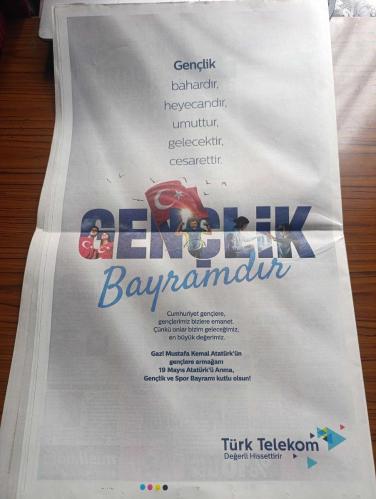 Hürriyet Gazetesi - Turkish Newspaper - 19 Mayıs 2020 - 19 Mayıs Atatürk'ü anma Gençlik ve Spor bayramımız kutlu olsun - Atatürk'ün Samsun'a çıkmadan çektirdiği fotoğraf - Atatürk riskleri göze aldı - saat 19.19'da herkes balkona - Atatürk'ün Samsun'a çıkarak İstiklal meşalesini yaktığı günün 101'inci yıldönümünü  evlerimizden coşkuyla kutlayacağız  - Sosyal medya üzerinden gençlere milli mücadele ruhunu ve 19 mayıs'ı anlatan interaktif etkinlikler yarışmalar düzenlenecek - Cumhurbaşkanı Recep Tayyip Erdoğan törenler kapsamında video konferans yöntemi ile 81 şehirden gençlere seslenecek - 19 Mayıs törenleri dolayısıyla Anıtkabir'de de sosyal mesafe korunarak tören yapılacak - Hava ısınıyor koronavirüs yavaşlıyor - 19 Mayıs Atatürk ve Refik Saydam fotoğraf - Atatürk'ün Samsun'a çıkmadan önce çektirdiği son fotoğrafın arkasına yazdıklarım yazan Ahmet Hakan - kız kulesi'nde 19 Mayıs konseri - 19 Mayıs ilk dijital kutlama - 19 Mayıs 1919