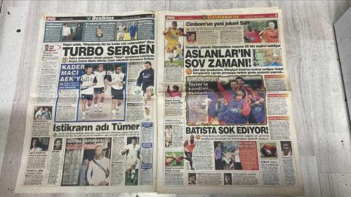 PAS SPOR GAZETESİ - 30 TEMMUZ 2002 - İLK BİLET ALİ AKDENİZ'E! - KURNZ DAVRANIŞ - WASHİ FIRTINASI - ÜÇ GÜNLÜK İZİNDE ANTRENMAN AÇIĞIN KAPATAN BREZİLYALI, ARI GİBİ ÇALIŞIYOR - OĞUZ ÇETİN'LE ÇALIŞTI - LİGE KADAR HAZIRIM - SPOR HERGÜN BU GAZETEDE - JOHNSON: LİG BİR BAŞLASA!.. - YİNE RAPAIC KRİZİ! - FEYENOORD MAÇI 13 AĞUSTOS'DA! - HOLLANDA EKİBİYLE YAPILAN GÖRÜŞME SONRASINDA İLK MAÇIN TARİHİ BELLİ - HIRVATLAR'DA 30 YAŞINDAN SONRA ASKERLİĞİN ERTELENMESİ MÜMKÜN OLMUYOR. RAP RAP DA 16 AĞUSTOS'DA 30'UNA BASIYOR - REVIVO MİS GİBİ - SARI-LACİVERTLİ YÖNETİCİLER EĞER İZİN ALAMAZLARSA KANARYA'NIN YILDIZ FUTBOLCUSU 6 AY TAKIMDA OLMAYACAK - ALİ AKDENİZ - OĞUZ ÇETİN - JOHNSON - VEDAT - RAPAIC - REVIVO - ÇAĞLA ŞİKEL - IVANISEVIC - CHIESA - TERİM - FATİH TERİM - BALİÇ - PINTO - ORTEGA - LORANT - ALPAY - HAKAN - EMRE BELÖZOĞLU - LUCE - MIRCEA LUCESCU - KEMAL DİNÇER - SARR - İLHAN - PANCU - SERGEN - TOLGA - KAAN - ZAFER - NICULESCU - ALİ CANSUN - YASİN - FELİPE - ÜMIT KARAN - BÜLENT - TÜMER - NOUMA