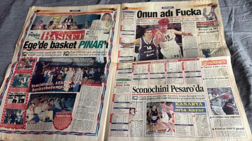 FANATİK BASKET HAFTALIK BASKETBOL GAZETESİ TURKISH NEWSPAPER - DOĞUM GÜNÜ HEDİYESİ  - TAM TAKIM EKSİKSİZ GAZETE  6-12 KASIM  2001  - SAYI: 258 -İVANİRİN PAMMA  - KOPTAN'DAT  - FANATİK BASKET  - HAFTALIK BASKETBOL GAZETESİ  - ÜLKERSPOR 75 OLIMPIJA 63  - GÖREVİMİZ ZAFER  - EUROLEAGUE'DEKİ TEMSİLCİLERİMİZ ELES PİLSEN VE ÜLKER AVRUPA'DA DESTAN YAZDI IDEASLASK 74  - YİNE SÜPER  - TÜM DÜNYA ONU İZLEDİ  - KANAL D AFSANEYİ EKRANA TAŞIDI  - GEÇMİŞ OLSUN  - İNCİ  - MABET  - MAME  - KAZANMAK ÇOK GÜZEL  - İSMET BADERN F.BAHÇE'NİN SEAL SERÜVENİ ITU KARTAL AVCISE FENERLİ LAZLARA RALDP YOK NCAA'DE ŞOV BAŞLIYOR  - DAÇKA KOMŞUDA GÜLEMEDİ  - HASOT 3  - EFES DIŞARIDA DA KRAL  - DAÇKA MAĞLUBİYETİ TATTI  - KENDİMİZİ BULUYORUZ -  VAHAP HACIOĞLU  - İSMET BADEM  - KEREM  - ORHUN  - LEVENT  - BARİŞ  - ERCÜMENT SUNTER  - TURKAY TENER  - FUCKA  - HUGE SCONÖCHİNİ  - SİGALAS  - ERDAL ERDOG  - JORDAN  - CIEM BOLMETERE  - KWAME BROWN  - TYSON CHANDLER  - EDDY CURRY  - DE SAGANA DİOP  - ERRANÇ YAMANEL  - CARLOS BOOZE