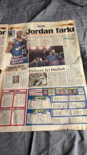 FANATİK BASKET HAFTALIK BASKETBOL GAZETESİ TURKISH NEWSPAPER - DOĞUM GÜNÜ HEDİYESİ  - TAM TAKIM EKSİKSİZ GAZETE  6-12 KASIM  2001  - SAYI: 258 -İVANİRİN PAMMA  - KOPTAN'DAT  - FANATİK BASKET  - HAFTALIK BASKETBOL GAZETESİ  - ÜLKERSPOR 75 OLIMPIJA 63  - GÖREVİMİZ ZAFER  - EUROLEAGUE'DEKİ TEMSİLCİLERİMİZ ELES PİLSEN VE ÜLKER AVRUPA'DA DESTAN YAZDI IDEASLASK 74  - YİNE SÜPER  - TÜM DÜNYA ONU İZLEDİ  - KANAL D AFSANEYİ EKRANA TAŞIDI  - GEÇMİŞ OLSUN  - İNCİ  - MABET  - MAME  - KAZANMAK ÇOK GÜZEL  - İSMET BADERN F.BAHÇE'NİN SEAL SERÜVENİ ITU KARTAL AVCISE FENERLİ LAZLARA RALDP YOK NCAA'DE ŞOV BAŞLIYOR  - DAÇKA KOMŞUDA GÜLEMEDİ  - HASOT 3  - EFES DIŞARIDA DA KRAL  - DAÇKA MAĞLUBİYETİ TATTI  - KENDİMİZİ BULUYORUZ -  VAHAP HACIOĞLU  - İSMET BADEM  - KEREM  - ORHUN  - LEVENT  - BARİŞ  - ERCÜMENT SUNTER  - TURKAY TENER  - FUCKA  - HUGE SCONÖCHİNİ  - SİGALAS  - ERDAL ERDOG  - JORDAN  - CIEM BOLMETERE  - KWAME BROWN  - TYSON CHANDLER  - EDDY CURRY  - DE SAGANA DİOP  - ERRANÇ YAMANEL  - CARLOS BOOZE