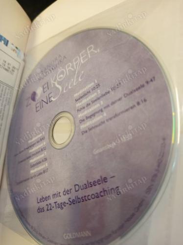 Zwei Körper, eine Seele - Leben mit der Dualseele - das 22-Tage-Selbstcoaching (İki Beden, Tek Ruh - İkiz Alevinizle Yaşamak / CD'li)
