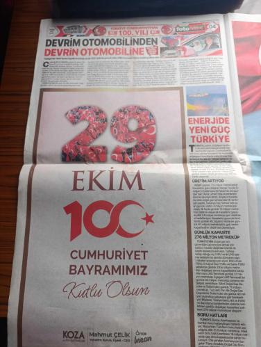 Fotomaç Gazetesi - Turkish Newspaper - 29 Ekim 2023 - Cumhuriyetimizin 100. Yılı kutlu olsun - istiklal'den istikbal'e Mustafa Kemal Atatürk ve Recep Tayyip Erdoğan gençlerle fotoğraf - 29 Ekim 1923 sabahı - 29 Ekim Cumhuriyet Bayramı anlamı ve önemi nedir - 28 Ekim'de Çankaya köşkü'ndeki Akşam yemeğinde İsmet Paşa Fethi Bey Kazım Paşa Kemalettin Sami Paşa Rize mebusu Fuat ve Afyon mebusu Ruşen Eşref bey'i misafir olarak ağlayan Mustafa Kemal Paşa misafirlere Yarın Cumhuriyeti ilan edeceğiz dedi - devrim otomobilinden devrin otomobilinde milli otomobil TOGG üretildi yollara çıktı fotoğraf - Cumhuriyetin 100. Kuruluş yıldönümünde kucaklaşma çağrısı yapan Başkan Recep Tayyip Erdoğan 85 milyon olarak kucaklaşalım dedi Fotoğrafı - MNG şirketler Grubu Türkiye Cumhuriyeti 100 yaşında - hayaller gerçek oldu tüm dünya futbol ülkesi Türkiye'yi konuşacak - savunma sanayinde gurur tablosu - Trabzonspor 100 yıl önce mavi gözlerde bir fikirdi şimdi bordo yüreklerde bir coşku Cumhuriyet-29 Ekim 1923