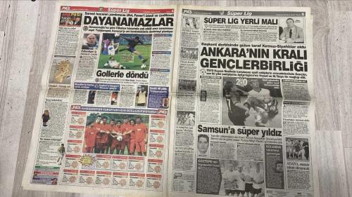 PAS SPOR GAZETESİ - 05 AĞUSTOS 2002 - GOMES ÇALIMI! - TERİM'E VERDİĞİ SÖZÜ YİYEN PORTEKİZLİ, ROMA'YLA SÖZLEŞME İMZALADI VE ARDINDAN DA KİRALIK OLARAK BENFICA'YA GİTTİ!..  - VERDİĞİ SÖZÜ YEDİ! CAPELLO'NUN HESABI CHIESA VEYA MAKAAY  - TERİM BALİÇ'E SARRILDI  - SAKATLAR İYİLEŞTİ!  - FENER'İN ÇİFTE ATAĞI  - MUTLUYUM  - AİLESİNE KAVUŞAN ARİEL ORTEGA. 