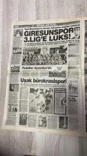 PAS SPOR GAZETESİ - 05 AĞUSTOS 2002 - GOMES ÇALIMI! - TERİM'E VERDİĞİ SÖZÜ YİYEN PORTEKİZLİ, ROMA'YLA SÖZLEŞME İMZALADI VE ARDINDAN DA KİRALIK OLARAK BENFICA'YA GİTTİ!..  - VERDİĞİ SÖZÜ YEDİ! CAPELLO'NUN HESABI CHIESA VEYA MAKAAY  - TERİM BALİÇ'E SARRILDI  - SAKATLAR İYİLEŞTİ!  - FENER'İN ÇİFTE ATAĞI  - MUTLUYUM  - AİLESİNE KAVUŞAN ARİEL ORTEGA. 