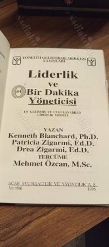 Liderlik ve Bir Dakika Yöneticisi - En Gelişmiş ve Uygulanabilir Liderlik Modeli (Ciltli, Şömizli)