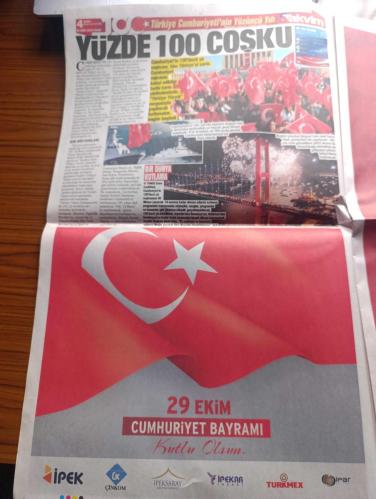 Takvim Cumhuriyet 100. Yıl Gazetesi - Turkish Newspaper - 29 Ekim 2023 - Türkiye Cumhuriyeti'nin Yüzüncü Yılı - 29 Ekim 1923'te kurulduk kendi otomobilimizle yollara koyulduk köprüler kurduk uçaklarımızı uçurduk biz seninle çok gurur duyduk İyi Ki Doğdun Türkiye - 100 yıla yakışan projeler - cumhuriyetin bir asırlık yürüyüşü iş dünyası tarafından bu döneme özel birçok etkinlikle kutlanıyor - Şişecam 100 yıllık Cumhuriyetin kuruluş felsefesinin ve gelişiminin izlerini cam eserleri yansıttığı gururla koleksiyonunu tanıttı - Teknosa Atatürk'ün sözlerini kendi sesinden yapay zekayı kullanarak seslendirdi - Cumhuriyetin 100. Yılında İstanbul boğazında dolanma tarihindeki en büyük geçit töreni yapılacak - Bugün İstanbul boğazı'nda özel havai fişek gösterileri de yapılacak - Cumhurbaşkanı Recep Tayyip Erdoğan 85 milyon olarak kucaklaşalım dedi Fotoğrafı - TGC Anadolu  - ulaşımda çağ atladık - uzaya gidecek Türk Alper Gezeravcı - devrim otomobilinden devrin otomobiline TOGG - 29 Ekim 1923