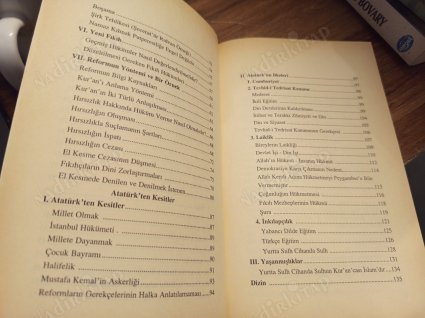Dinde Reform ve Atatürk'ten Kesitler