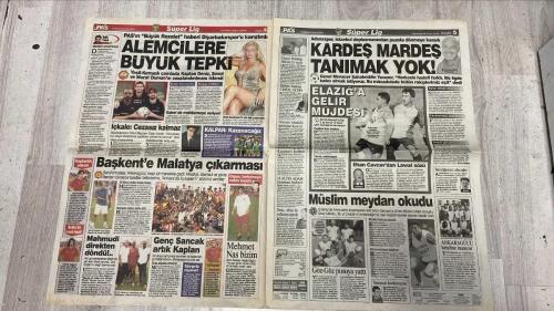 PAS SPOR GAZETESİ - 09 AĞUSTOS 2002 - HEYECAN BAŞLIYOR - DEV MACA, DEV KADRO - STEVIC FENER'İN - SARAN'DAN KURTULUS YOK - UEFA LİSTESİNE YAZILDI - OKAN DEFTERİ KAPANDI - PASCAL NOUMA, ÖYKÜ TOPAL'A BOMBA GİBİ AÇIKLAMALAR YAPTI - LUCESCU ÇILDIRDI - ALEMCİLERE TEPKİ VAR - MEHMET BİZİMDİR - 12 MİLYON DOLARI TEPTİ - CHIESA AMARAL OYNUYOR - FIAKAN UNSAL SURPRIZI - RAPORLAR ÖNEMLİ - KORKUSUZ ORTEGA TANRI'YA ŞÜKÜR - FELİPE KOŞMAZSA FORMA GİYEMEZ - EROL ERSOY'LA 518 GÜN SONRA YENİDEN - MÜFTÜOGLU - BÖRYNIO - ZAFER - SERDAR - HUSEYIN - STEVIC - SADRİİİN - SARAN - YILDIRIM - OKAN - ALİ AKDENİZ - OKTAY - SİNAN ENGİN - PASCAL NOUMA - ÖYKÜ TOPAL - LUCESCU - MEHMET - CHIESA - AMARAL - FIAKAN UNSAL - HAKAN - LUCE - TÜMER - ALİ CANSUN - DÜREN - İLHAN - BATISTA - ENGİN - SERKAN - CANAYDIN - TERIM - İMPARATOR - BÜLENT - NEJAT BİYEDİÇ - MURAT - AHMET - ELVİR BALİÇ - ERGÜN - VICTORIA - CEYHAN - HASAN - MONDI - ŞAHABEDDİN YAVUZER - CEMAL AYDIN - DENİZ - ŞENOL - MURAT DUMAN - SAHABUDDİN - ÜNAL KARAMAN