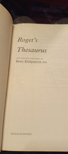 Roget's Thesaurus of English Words And Phrases (Hardcover)