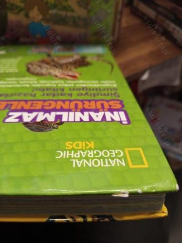 National Geographic Kids - İnanılmaz Sürüngenler / Şimdiye Kadar Hazırlanmış En Kapsamlı Sürüngen Kitabı (Ciltli)