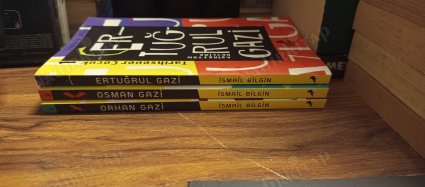 Tarihsever Çocuk 3 Kitap Takım (1. Aşiretten Beyliğe Ertuğrul Gazi / 2. Aşiretten Beyliğe Osman Gazi / 3. Beylikten Devlete Orhan Gazi)