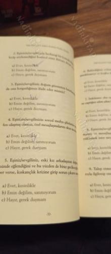 Adapsız Kadınlar Hayasız Erkekler