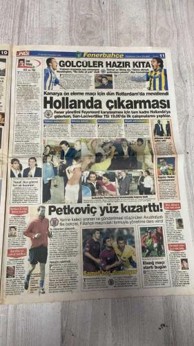 PAS SPOR GAZETESİ - 12 AĞUSTOS 2002 - PRENSES SUREYYA' 1500 METREDE AVRUPA ŞAMPİYONU OLDU - ATLETİZMDE BİR İLKE İMZA ATAN SÜPER KIZIMIZ SPOR TARİHİNE ADINI YAZDIRDI - GURUR TABLOSU - G.SARAY'IN DA, İMPARATOR'UN DA DÖNÜŞÜ MUHTEŞEM OLDU - ASLAN GİBİ DÖNDÜ - BERABERLİKLER HAFTASINDA, TERİM'İN TAKIMI ZİRVEYE OTURDU - DİGER MAÇLAR - SÜPER LİG PUAN DURUMU - İMPARATOR FARKI - ASLAN'IN PRESİ SAMSUN'U YIKTI - MAÇIN HEMEN BAŞINDA RAKİBİ SERT PRESİYLE BOĞAN SARI-KIRMIZILILAR SAMSUNSPOR'U 15 DAKİKADA ÇÖZDÜLER - CIM-BOM HAZIR GİBİ - TERİM İLE LİGE SÜPER GİREN CİM-BOM, HAFTANIN EN FARKLI GALİBİYETİNDI ALDI - G.SARAY ÇOK FARKLI - SUREYYA - TERİM - ÜMİT KARAN - SİNAN - FELİPE - ARİF - YÜKSEL AYTUG - ÖZER ŞENDIR - SAİM ALTUNTERİM - SERCAN GÖRGÜLÜ - TÜRKAY - RAMBO - SOUNESS - ERSOY - BALİC - FATİH TERİM - ERGÜN - HASAN ŞAŞ - SÜREYYA AYHAN - SZABO - LINDSAY DAVENPORT - ÖNTÜ - CUPER - RONALDO - RIVALDO - LUIS FIGO - FUAT YAMAN - ÇELİK - ONAKAN - MERT CHAKAN - KANAN KORKMAZ - KARMAN - ALTAY