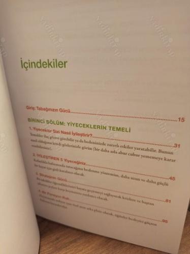 İyileştiren Yiyecekler - Yağa Karşı Savaşmak, Yaşlanmaya Meydan Okumak ve Sağlıklı Beslenmek İçin Süper Yiyecekler